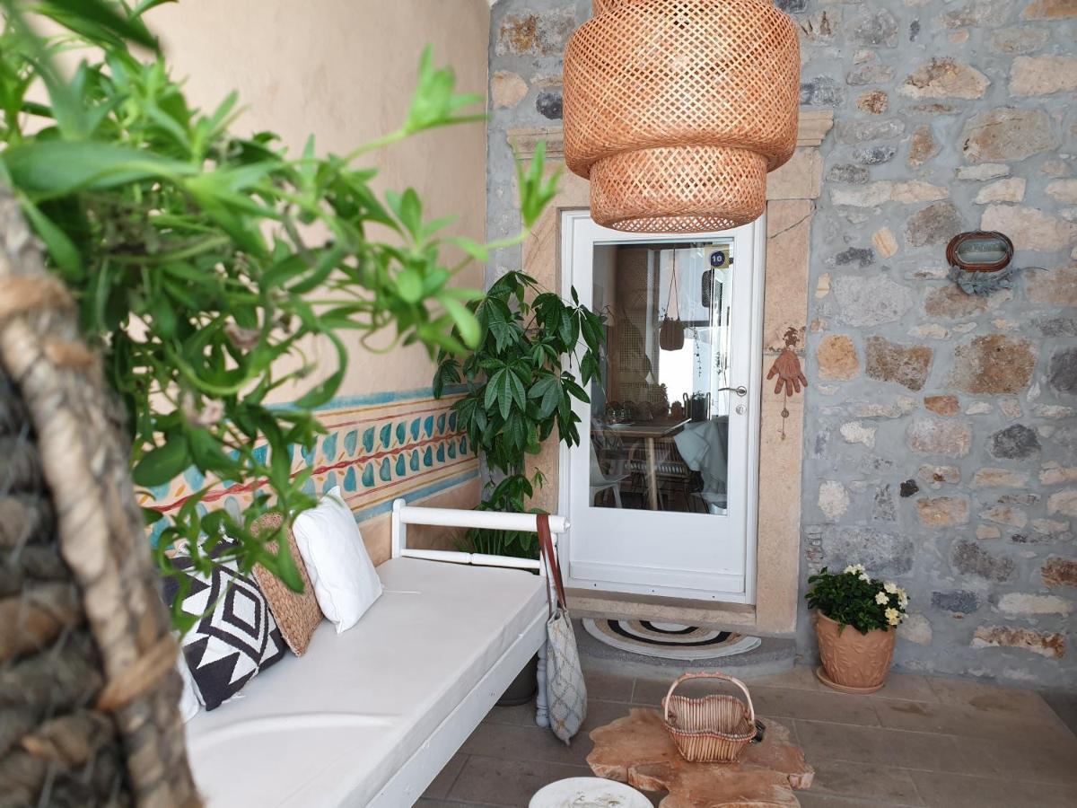 Aretousa Deluxe Downtown Apartment Скала Экстерьер фото